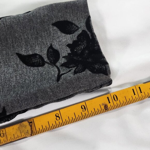 White House Black Market gray blouse with black roses. Size 0
Lot I - Picture 5 of 5